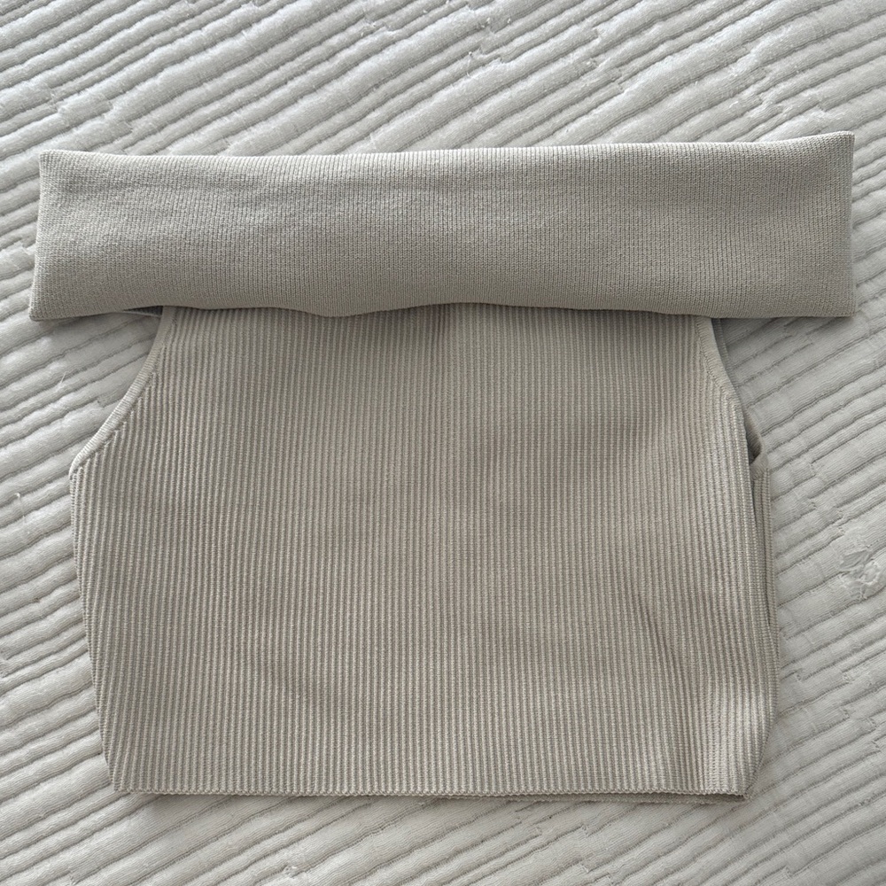 Babaton Light Gray Ribbed Knit Top